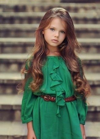 22292-Little-Girl-With-Long-Hair.jpg