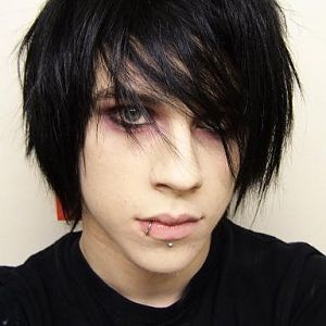 Male_emo_hairstyles_Cool-Emo-Hairstyle-for-Men