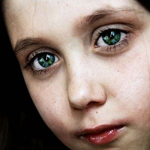 young-girl-with-green-eyes.jpg