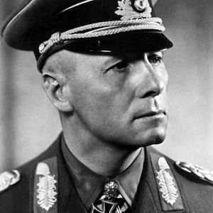 Bundesarchiv_Bild_146-1973-012-43,_Erwin_Rommel