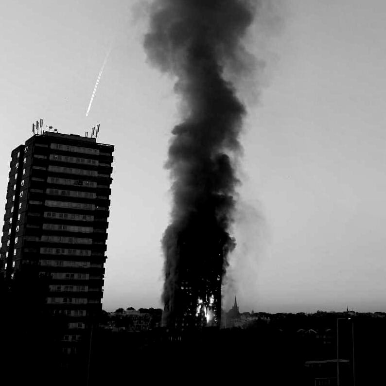 Sobe-para-12-o-número-de-mortos-no-incêndio-em-Londres.jpg