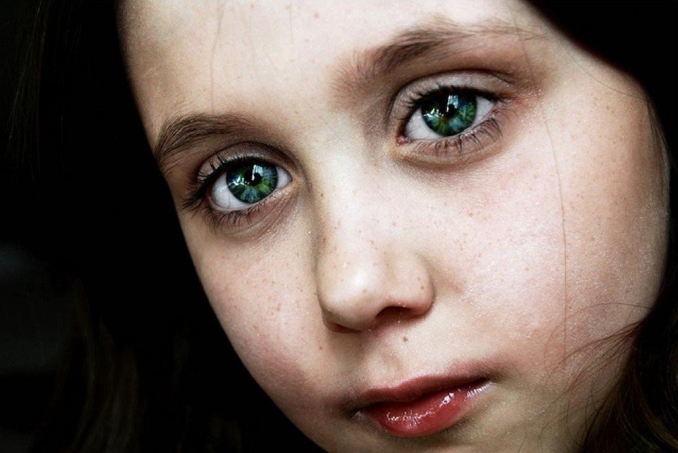 young-girl-with-green-eyes.jpg