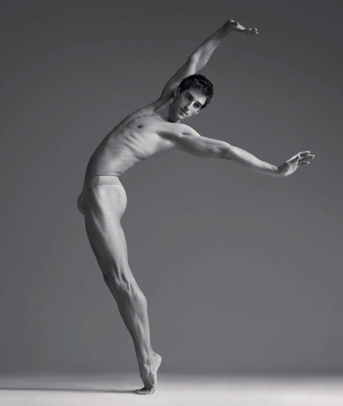 88c3b1aaefa8e98423a08a1b071cea91--male-ballet-dancers-ballet-poses.jpg