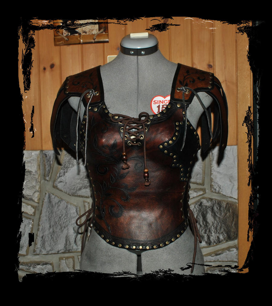 female_leather_armor_by_lagueuse-d4e72p1.jpg