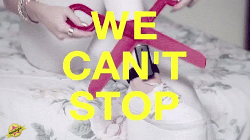 miley_by_workhardpartyhardr69-d6bvg4s.gif