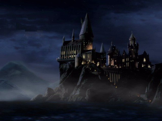 Hogwarts-Castle-hogwarts-7330018-640-480.jpg