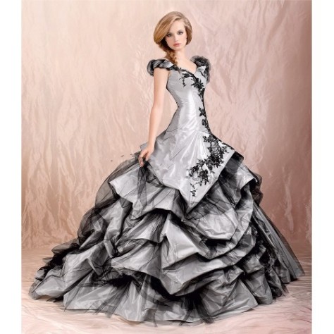 silver-and-black-wedding-dress-500x500.jpg