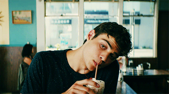 Peter-Kavinsky-To-All-the-Boys-Ive-Loved-Before.gif