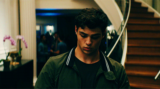 Peter-Kavinsky-To-All-the-Boys-Ive-Loved-Before_.gif