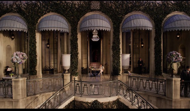 2.-gatsby-balcony.jpg