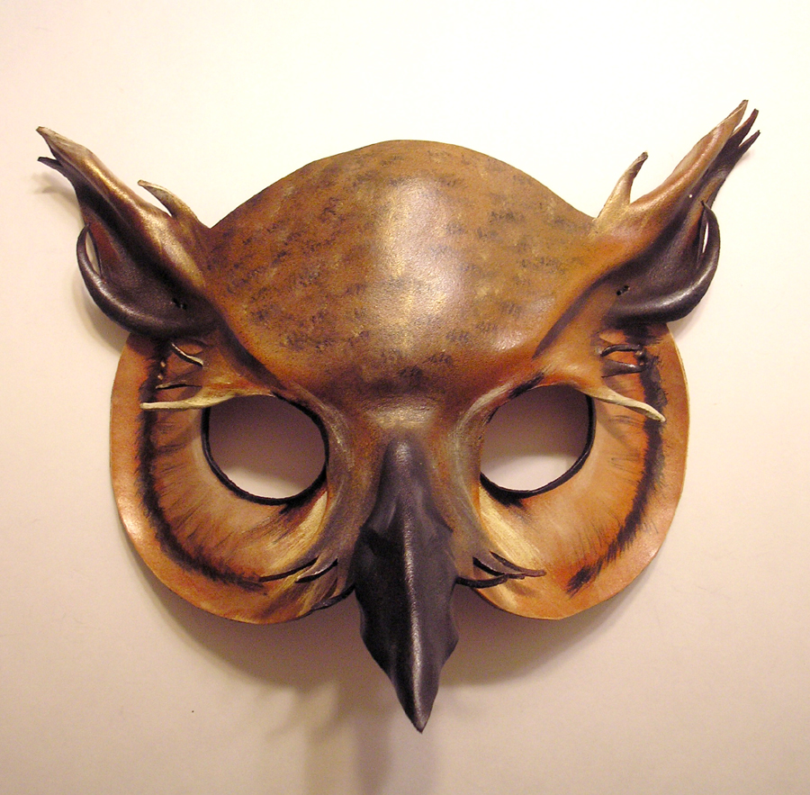 leather_horned_owl_mask_1_by_teonova.jpg