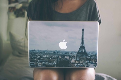 111559-Paris-Laptop.jpg