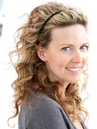 mature_women_hair_cut_with_long_curly_layers_hairstyle.jpg