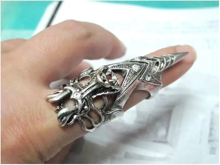 Exaggeration-Armor-Dragon-Crystal-Rings-for-Men-Antique-Silver-Finger-Ring-Party-Unique-Silver-Rings-Women.jpg