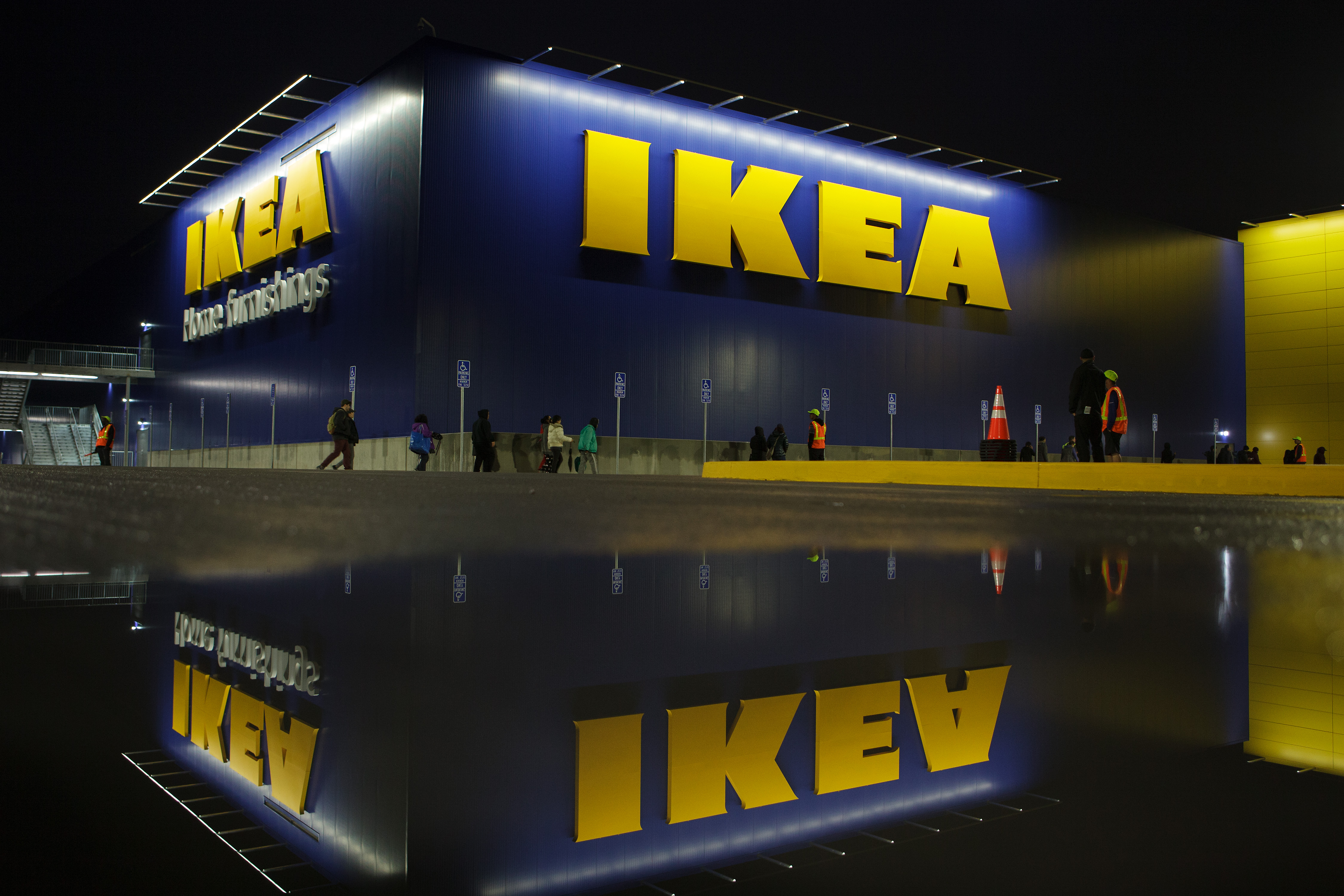 Realistic or Modern - SCP-3008: The Infinite IKEA
