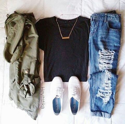 1bb1d865131a8f33a8d7f1bf92bf9596--grunge-outfits-school-outfits-hipster.jpg