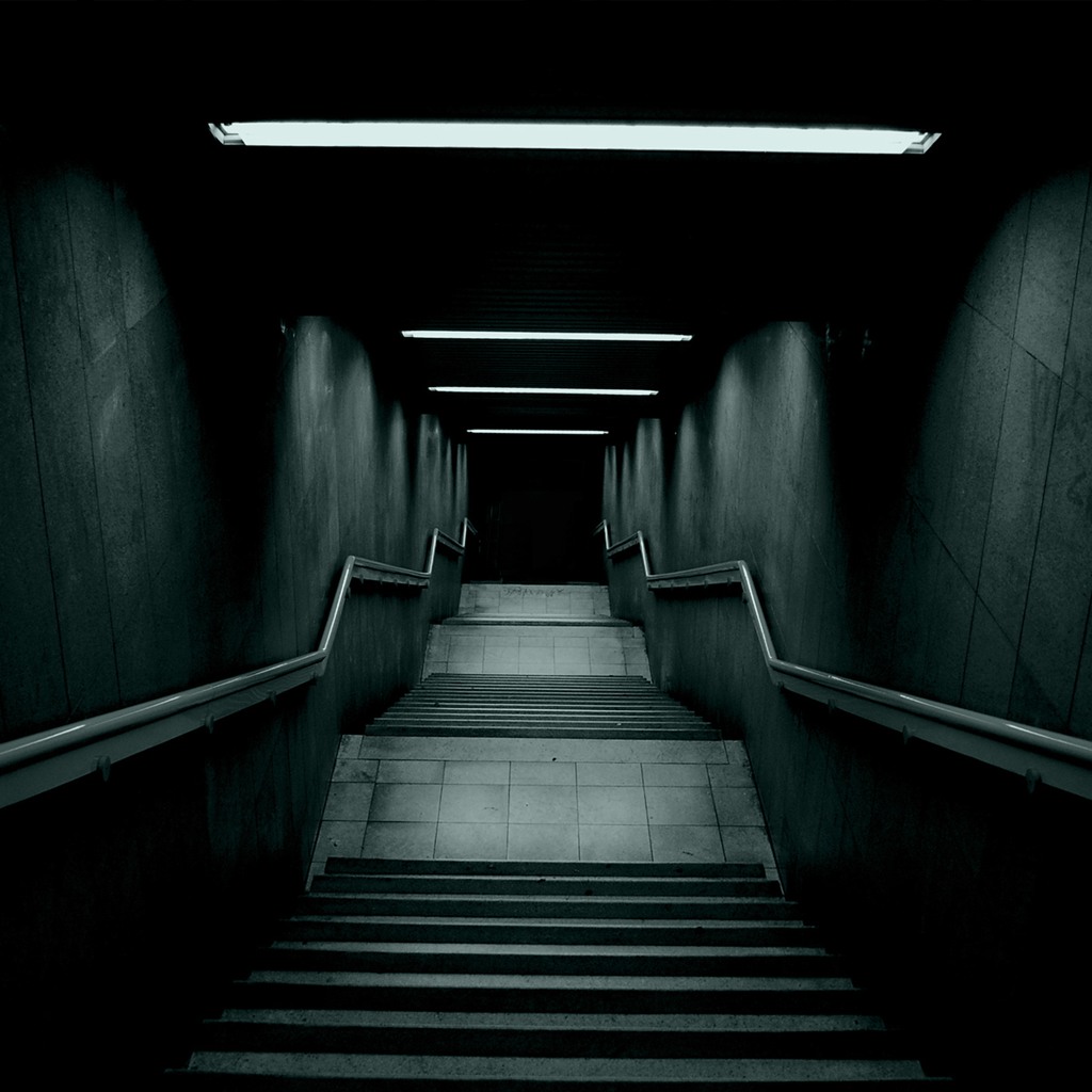 101-dark-staircase.jpg