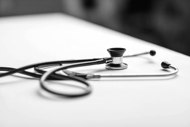 the-stethoscope-on-the-doctors-desk-picture-id921684718