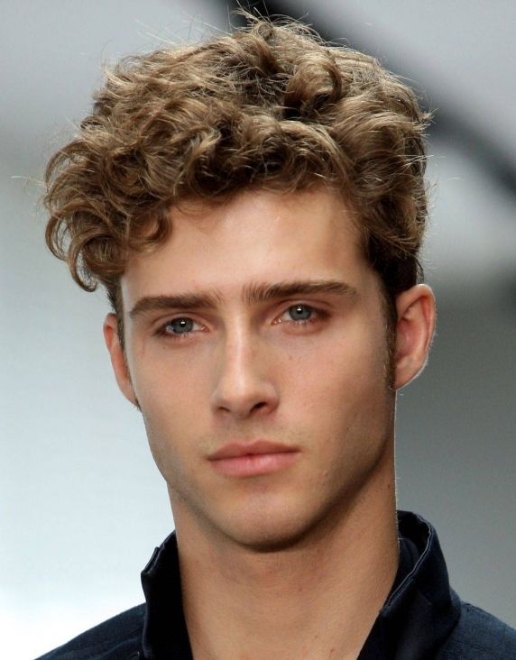 a3af5c15dcad0a0befcf496325cff856--men-curly-hairstyles-best-hairstyles.jpg