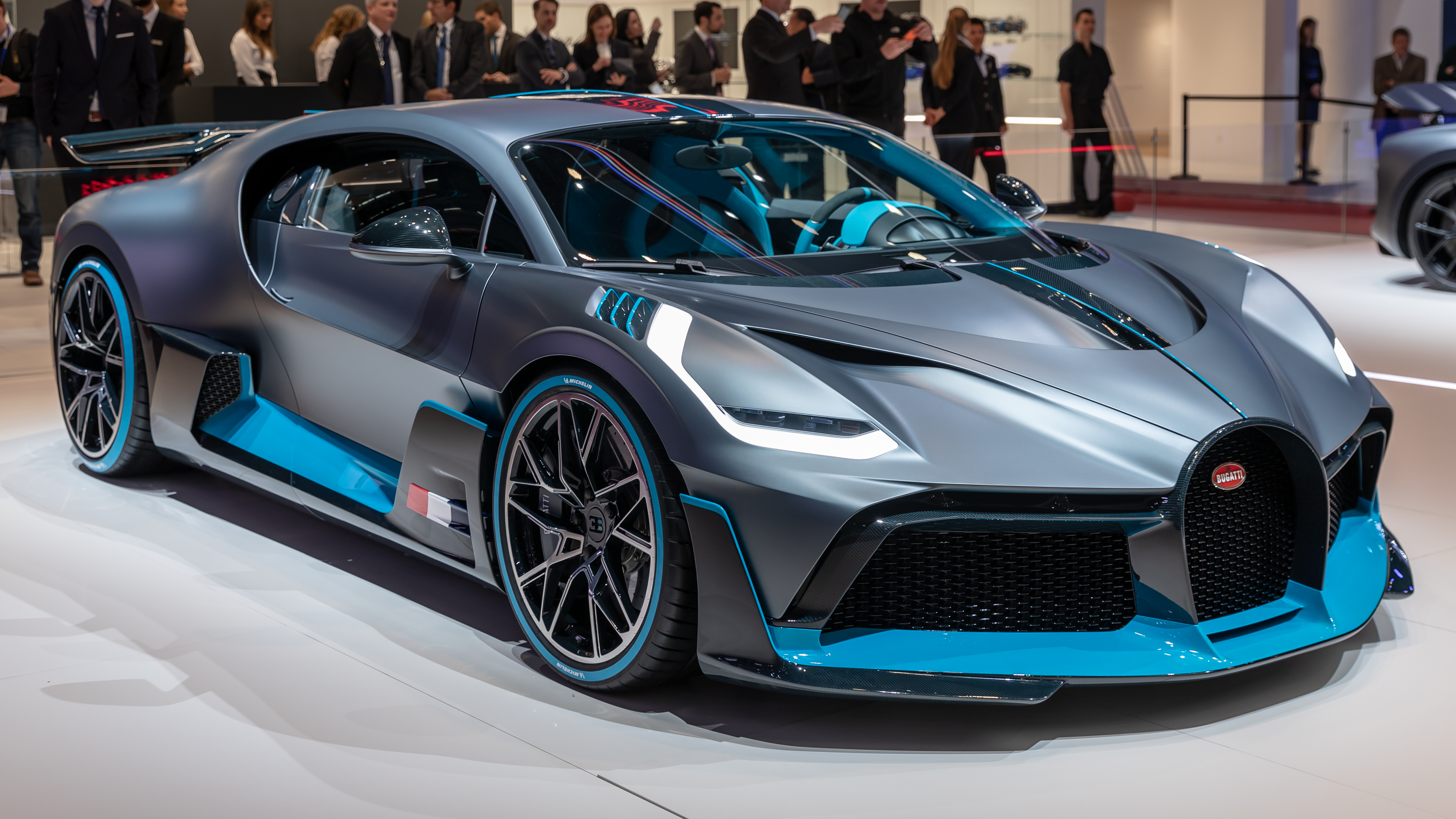Bugatti_Divo%2C_GIMS_2019%2C_Le_Grand-Saconnex_%28GIMS0029%29.jpg