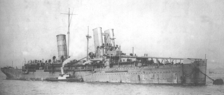HMS_Campania_1.jpg