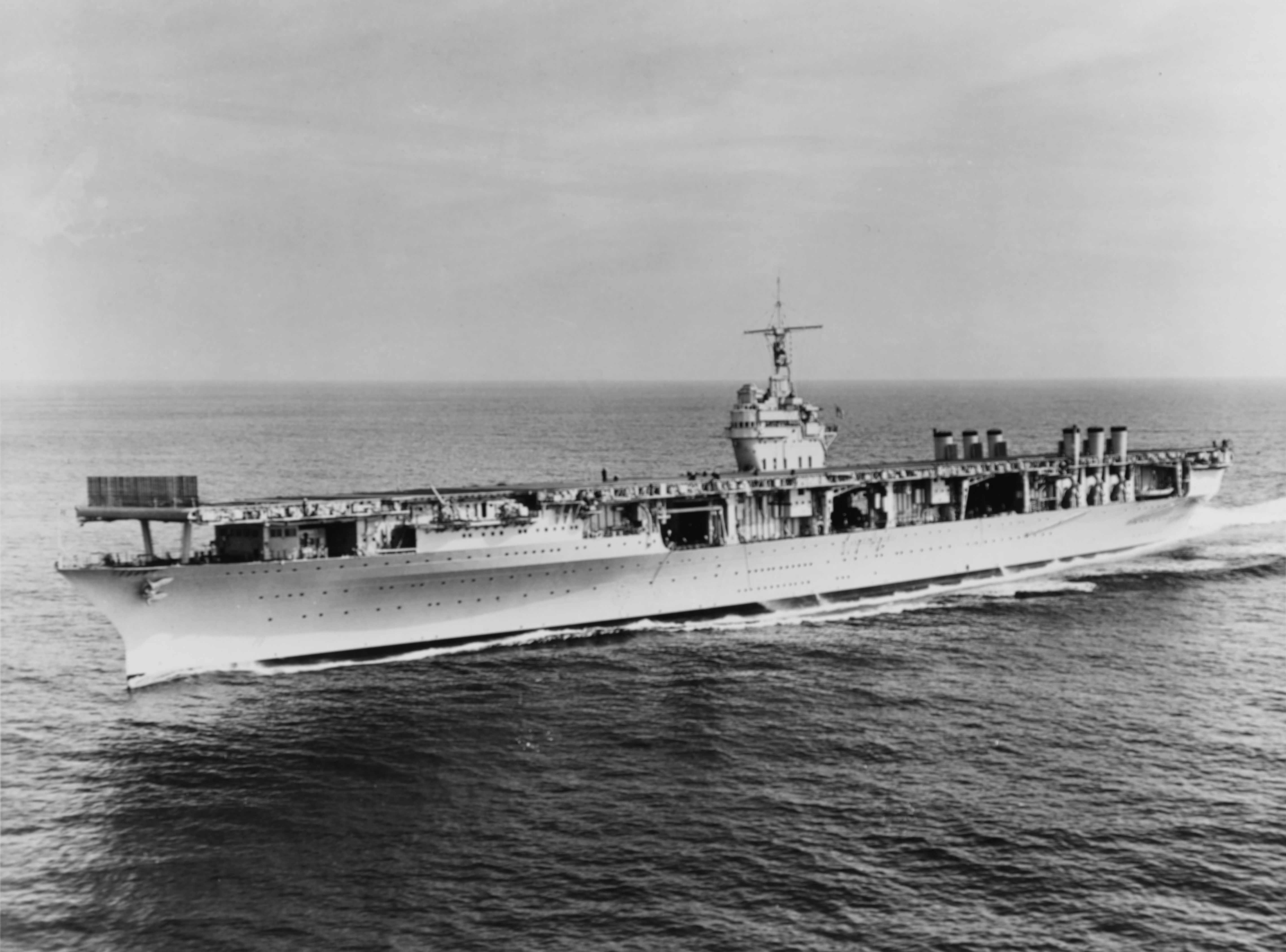 USS_Ranger_%28CV-4%29_underway_at_sea_during_the_later_1930s.jpg