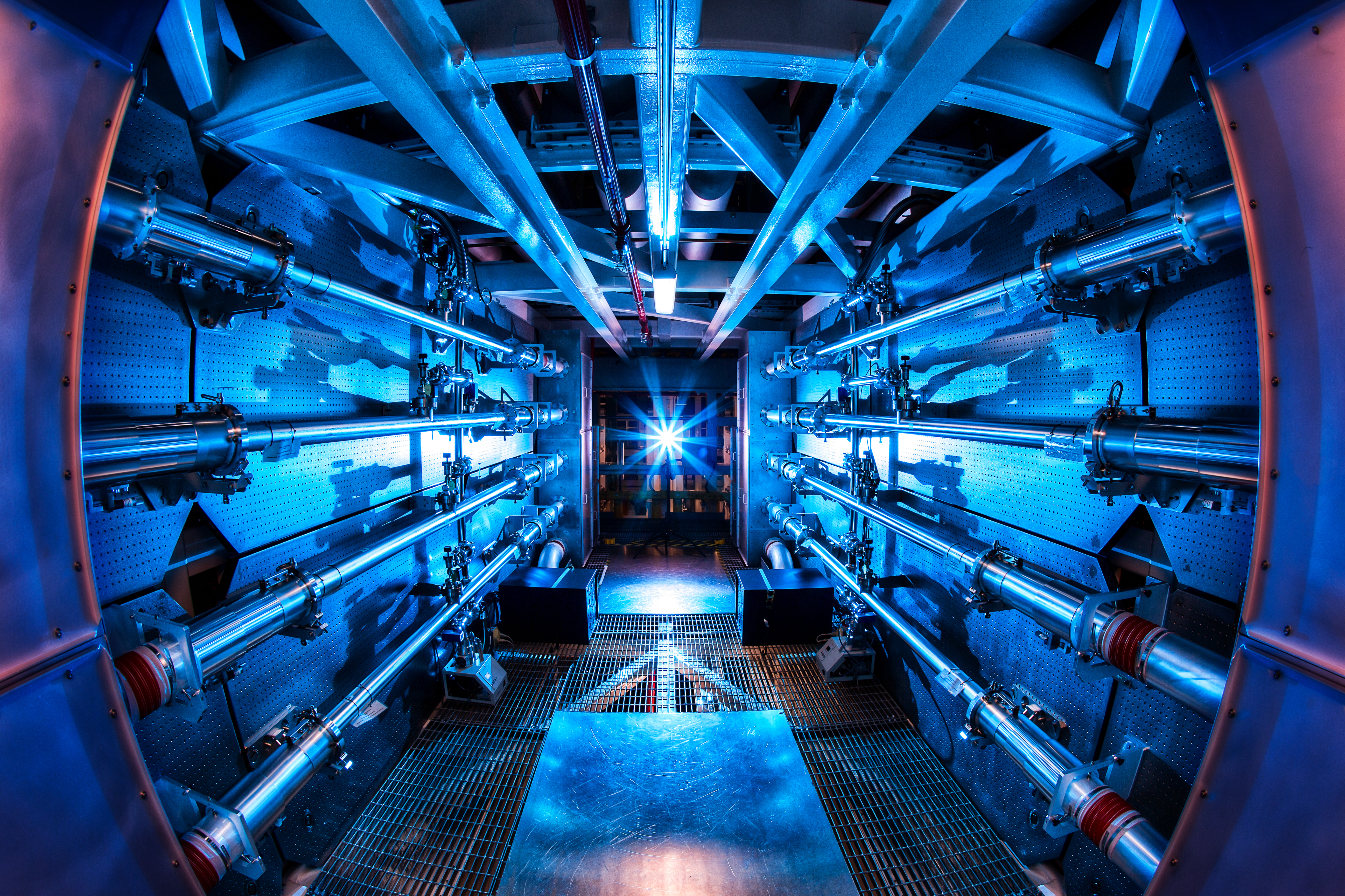 Preamplifier_at_the_National_Ignition_Facility.jpg