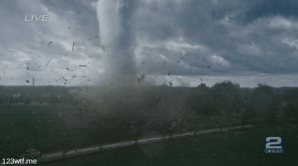 into-the-storm-05-gif-whirl-whim-wtf-watch-the-film-saint-pauly.gif