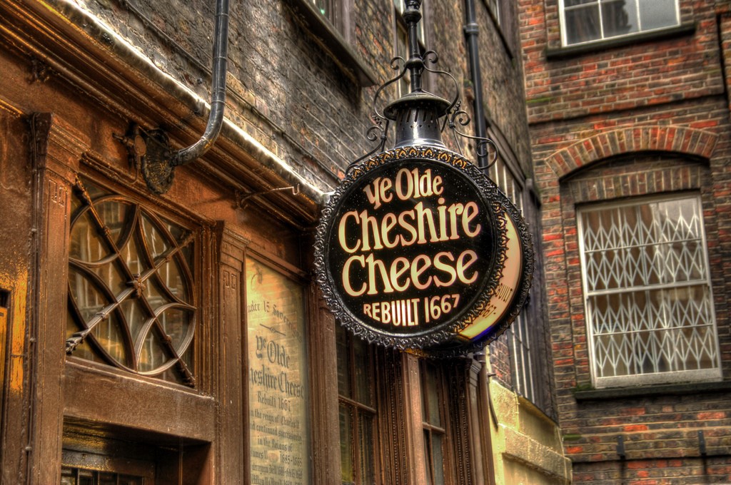 Ye-Olde-Cheshire-Cheese.jpg