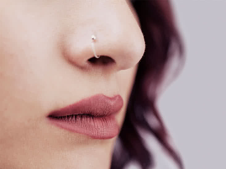 732x549_THUMBNAIL_What_Is_This_Nose_Piercing_Bump_and_How_Can_I_Get_Rid_of_It.jpg